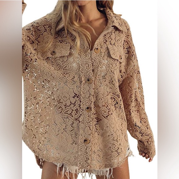 🆕🌿🤎BIBI: TAUPE Oversized Lace Shacket SMALL •SEE VIDEO• - Picture 6 of 12